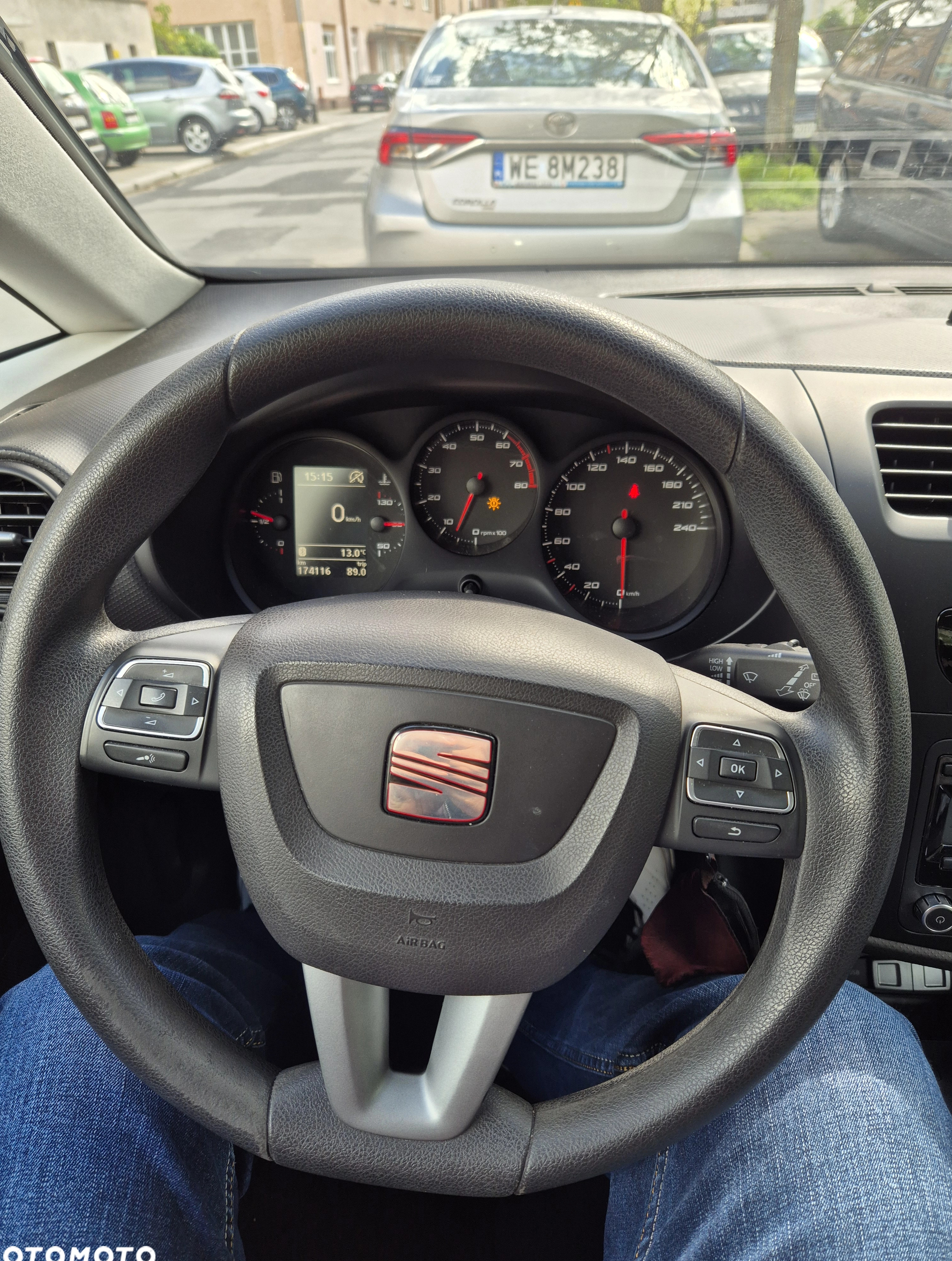 Seat Leon cena 25000 przebieg: 175000, rok produkcji 2012 z Wrocław małe 154